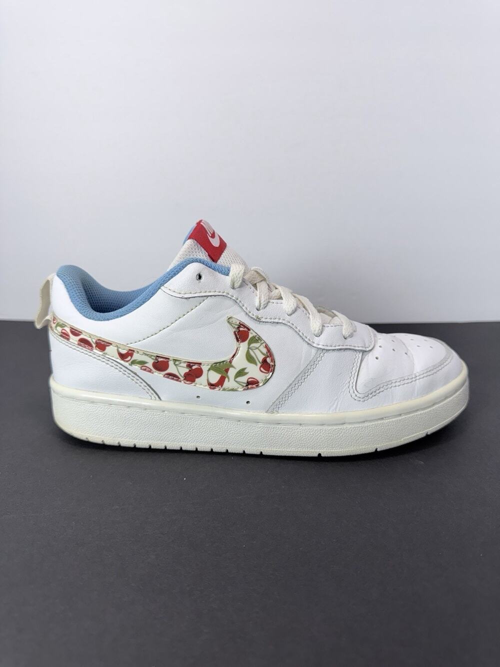 Nike Court Borough Low 2 White Cherry Logo Size 5Y